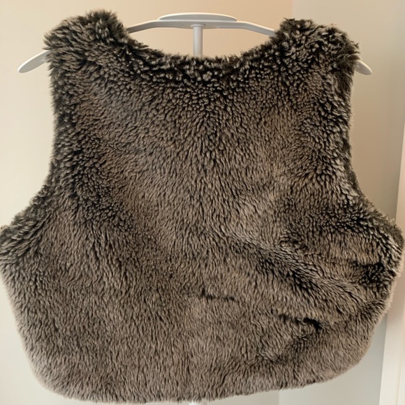 Faux fur kids vest - Picture 3 of 3